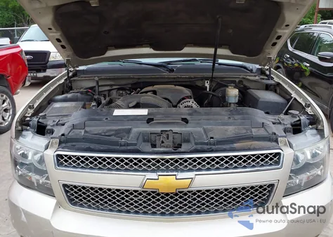 2013 Chevrolet Suburban 1500 Lt из США, поврежденный, VIN 1GNSKJE74DR166223